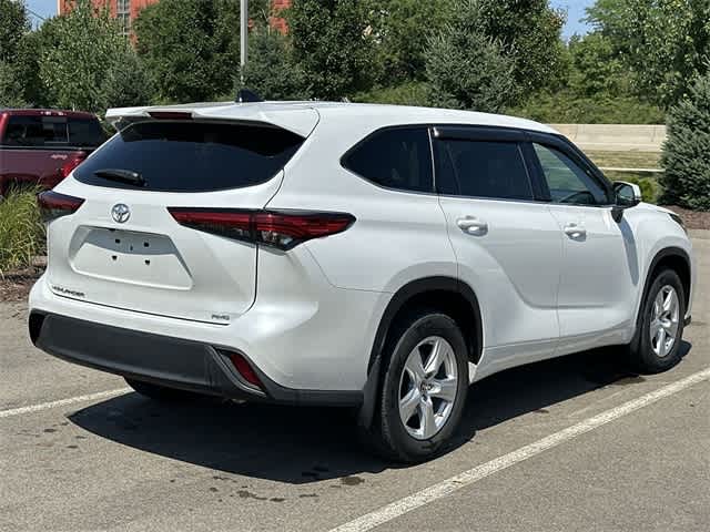 Thumbnail: 2022 Toyota Highlander - 22