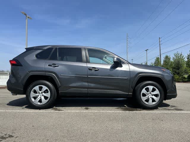 Thumbnail: 2022 Toyota RAV4 - 3