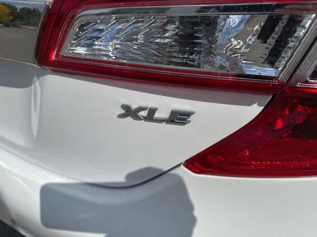 Thumbnail: 2012 Toyota Camry - 4