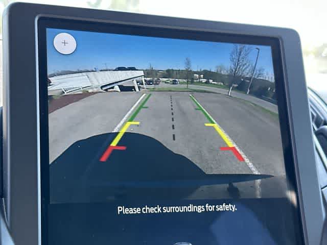 Thumbnail: 2022 Ford Edge - 13