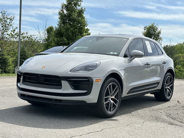 Thumbnail: 2024 Porsche Macan - 1