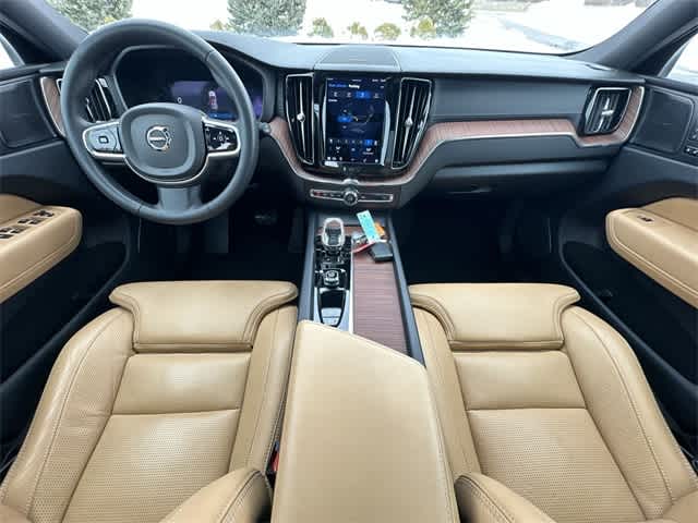 Thumbnail: 2023 Volvo XC60 - 22