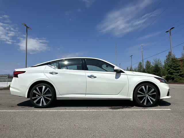 Thumbnail: 2019 Nissan Altima - 3