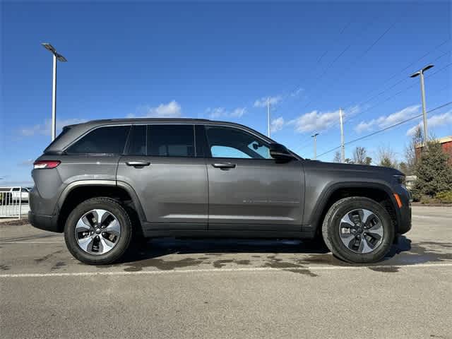 Thumbnail: 2022 Jeep Grand Cherokee - 3