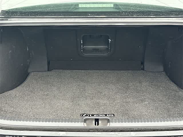 Thumbnail: 2021 Lexus ES - 24