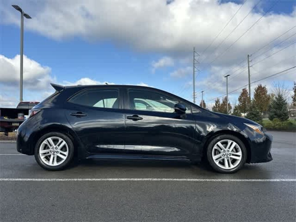 Used 2019 Toyota Corolla Hatchback SE Hatchback