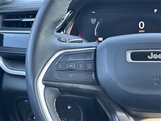 Thumbnail: 2022 Jeep Grand Cherokee - 9