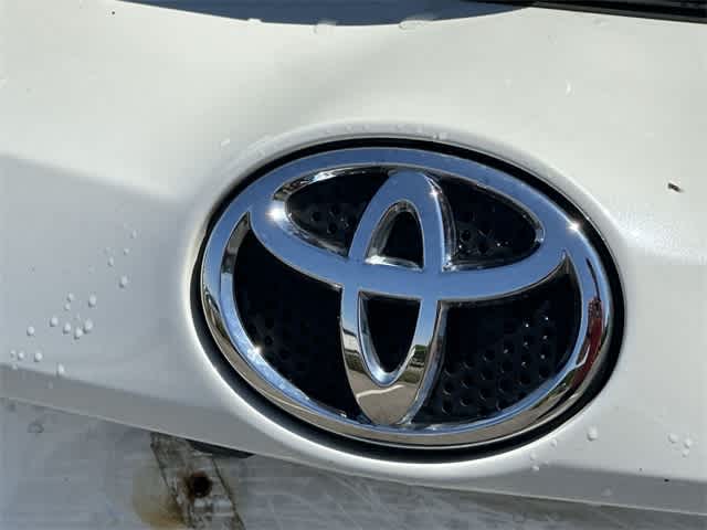 Thumbnail: 2017 Toyota RAV4 - 19