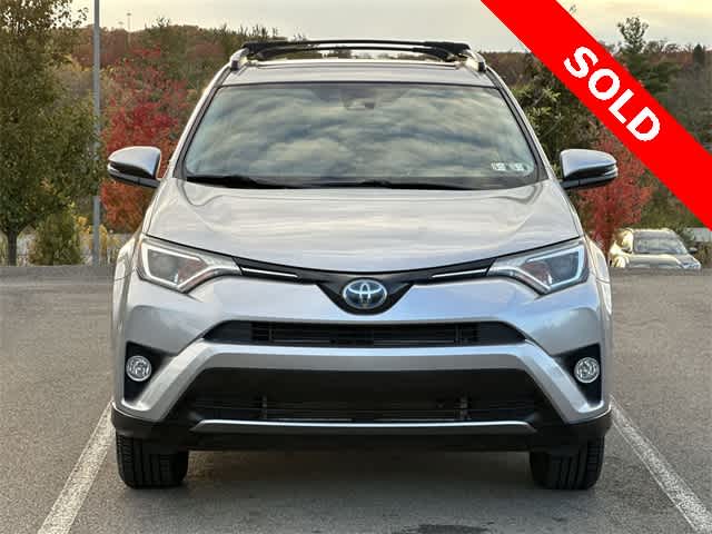 Thumbnail: 2018 Toyota RAV4 - 31