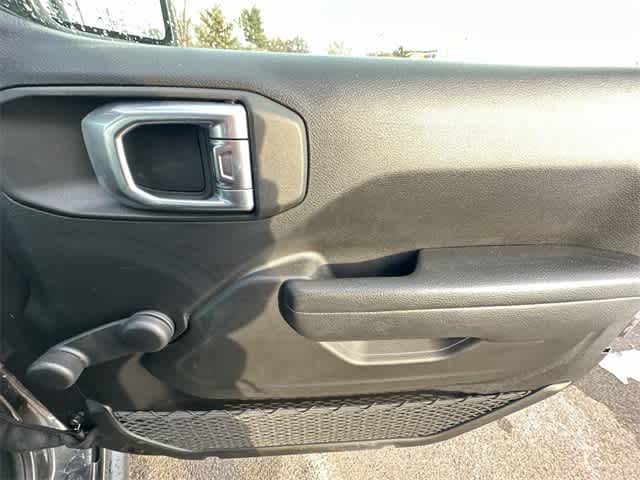 Thumbnail: 2023 Jeep Wrangler - 23