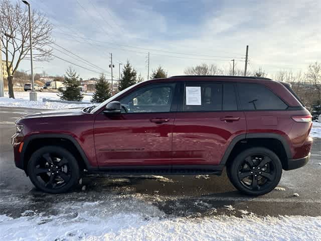 Thumbnail: 2023 Jeep Grand Cherokee - 2