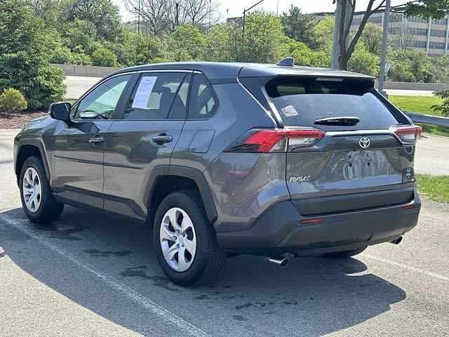 Thumbnail: 2022 Toyota RAV4 - 21