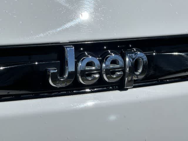 Thumbnail: 2023 Jeep Grand Cherokee - 26
