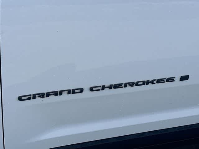 Thumbnail: 2022 Jeep Grand Cherokee - 20