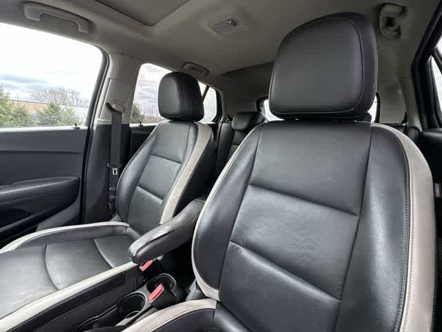 Thumbnail: 2016 Chevrolet Trax - 15