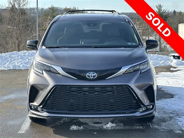 Thumbnail: 2022 Toyota Sienna - 22