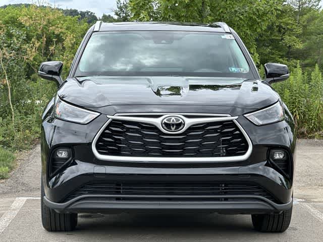 Thumbnail: 2024 Toyota Highlander - 32