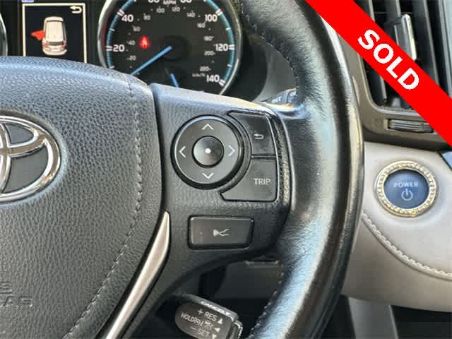 Thumbnail: 2018 Toyota RAV4 - 10