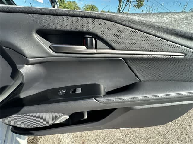 Thumbnail: 2026 Toyota Camry - 21