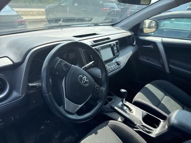 Thumbnail: 2018 Toyota RAV4 - 6
