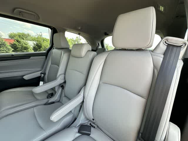 Thumbnail: 2023 Honda Odyssey - 18