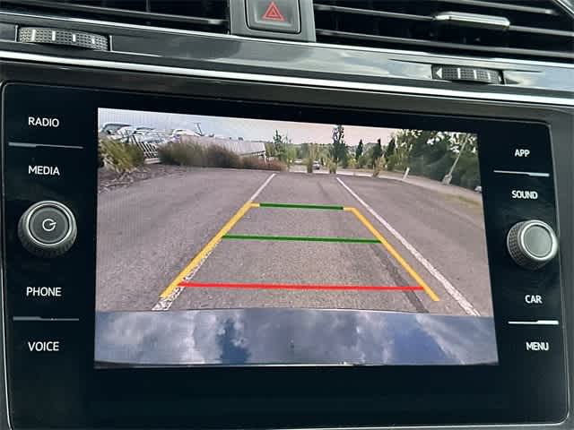 Thumbnail: 2022 Volkswagen Tiguan - 14