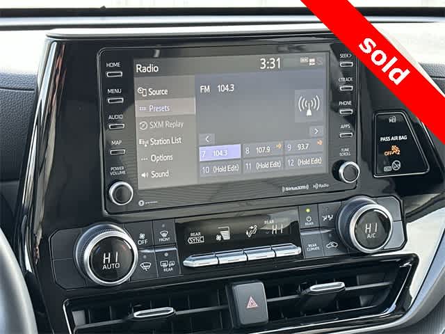 Thumbnail: 2021 Toyota Highlander - 11