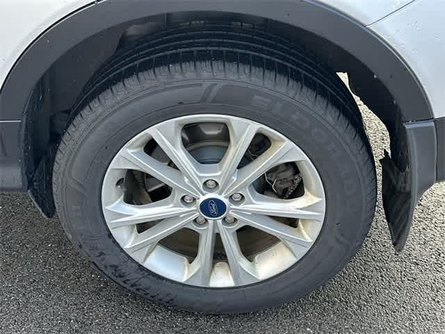 Thumbnail: 2019 Ford Escape - 5