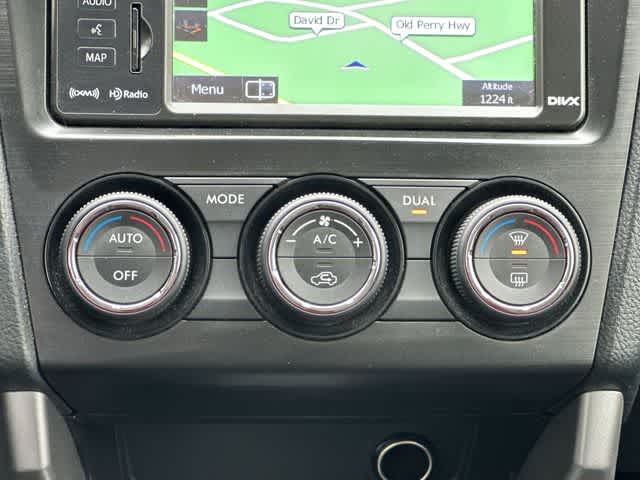 Thumbnail: 2015 Subaru Forester - 15