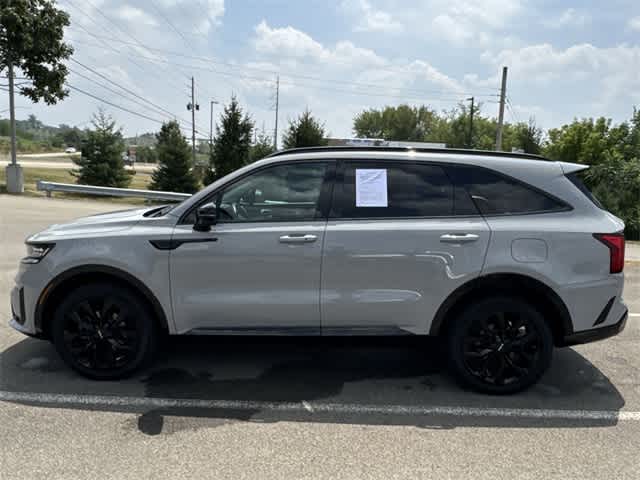 Thumbnail: 2022 Kia Sorento - 2