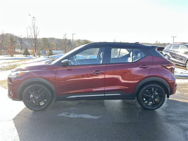 Thumbnail: 2023 Nissan Kicks - 2