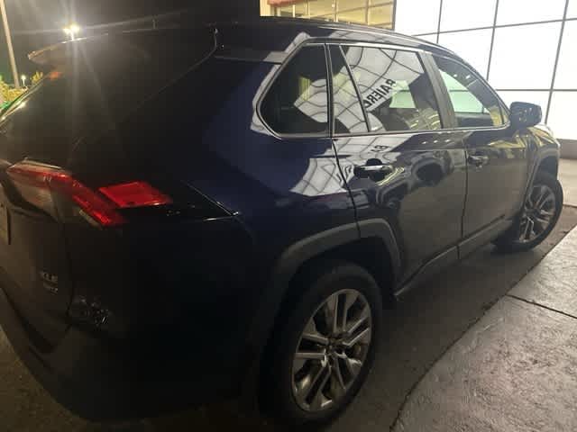 Thumbnail: 2020 Toyota RAV4 - 4