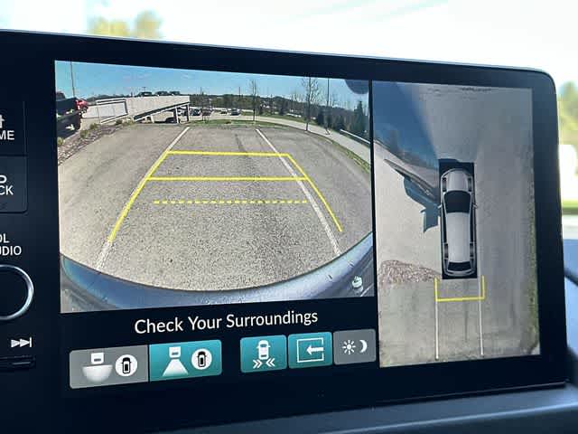 Thumbnail: 2024 Honda Pilot - 15