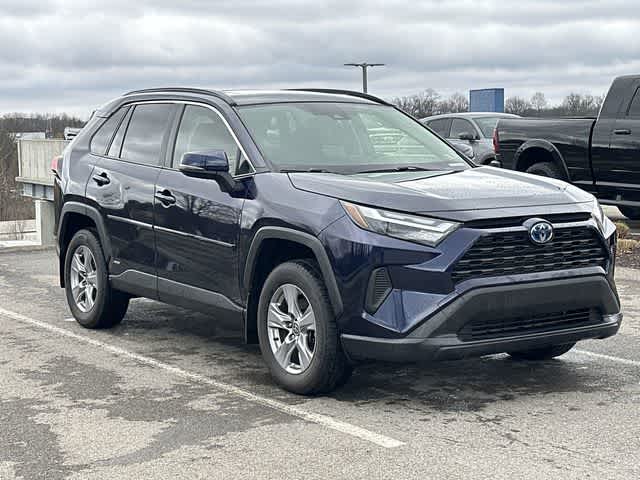 Thumbnail: 2022 Toyota RAV4 - 23