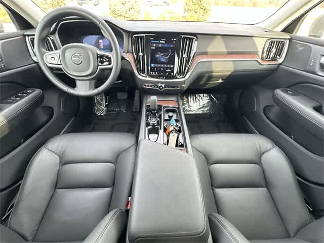 Thumbnail: 2025 Volvo S60 - 22