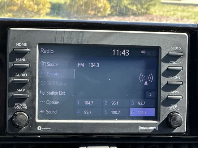 Thumbnail: 2022 Toyota RAV4 - 8