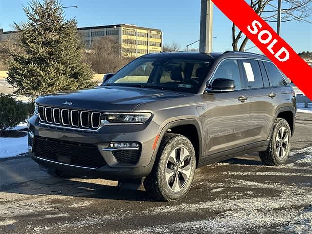Thumbnail: 2022 Jeep Grand Cherokee - 1
