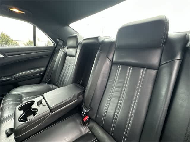 Thumbnail: 2016 Chrysler 300 - 18