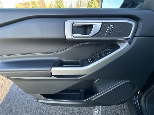 Thumbnail: 2023 Ford Explorer - 16