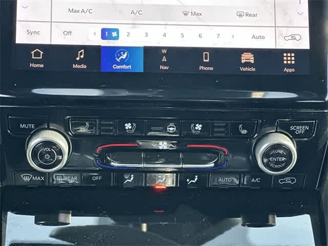 Thumbnail: 2022 Jeep Grand Cherokee - 17