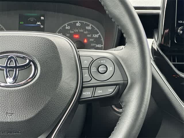 Thumbnail: 2023 Toyota Corolla Cross - 10