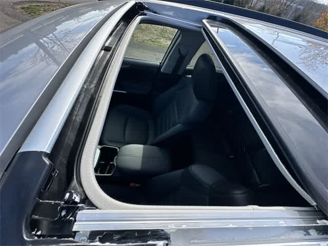 Thumbnail: 2025 Toyota RAV4 - 6