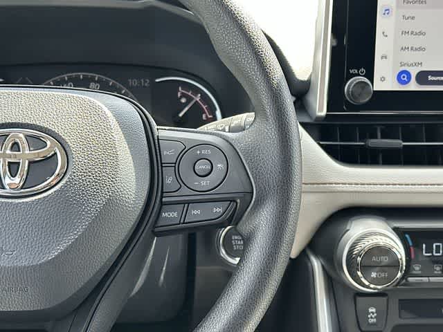Thumbnail: 2025 Toyota RAV4 - 10