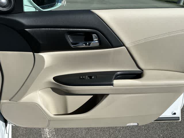 Thumbnail: 2013 Honda Accord - 22