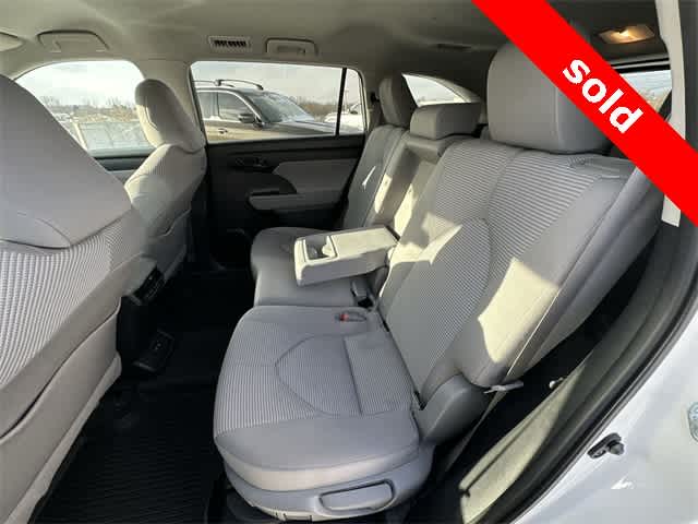 Thumbnail: 2021 Toyota Highlander - 17