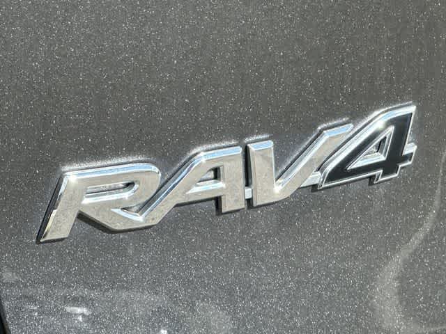 Thumbnail: 2022 Toyota RAV4 - 26