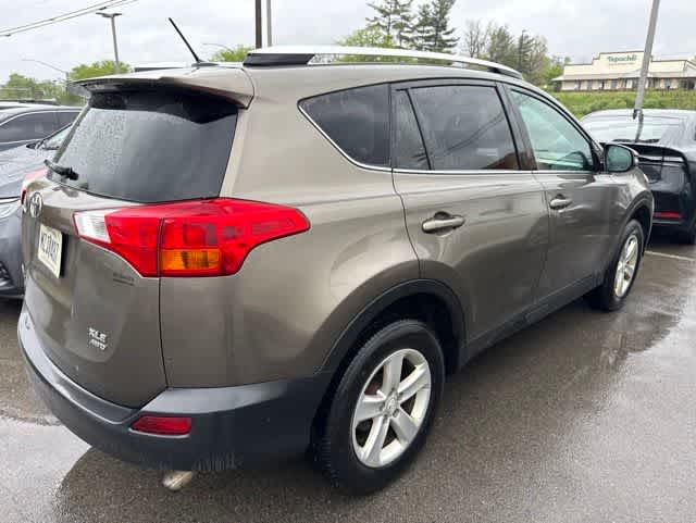 Thumbnail: 2014 Toyota RAV4 - 3