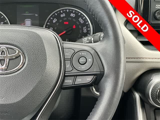 Thumbnail: 2022 Toyota RAV4 - 10