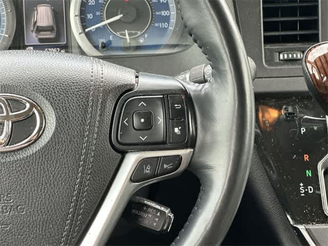2019 Toyota Sienna SE Premium 10