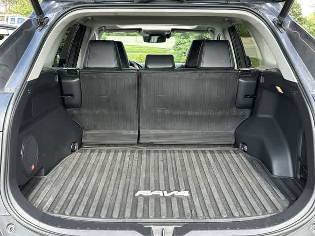 Thumbnail: 2021 Toyota RAV4 - 26